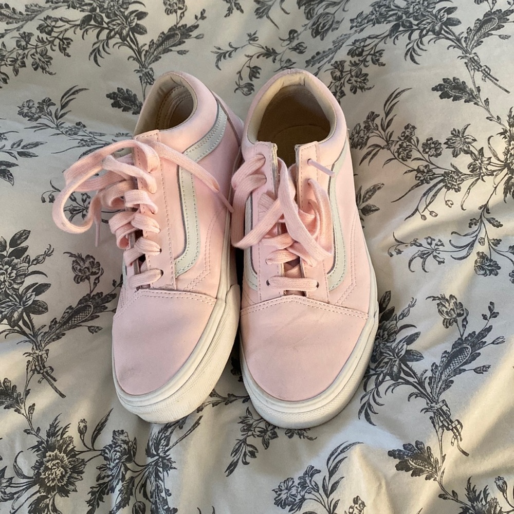 hardly worn vans